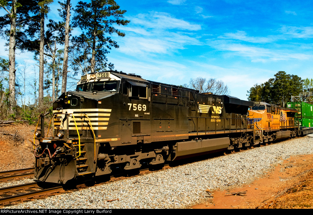 Norfolk Southern 7569